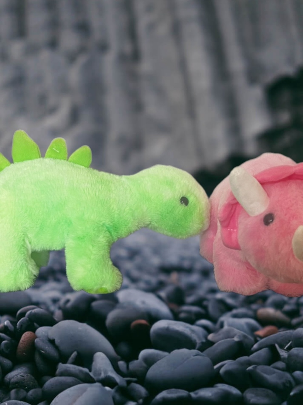 2 pc. Dinosaur plush toys NEW